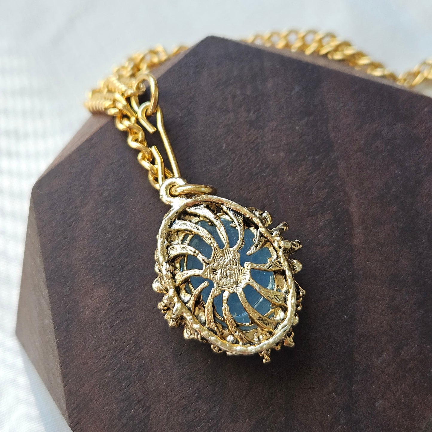 Vintage Gold Tone Blue Chalcedony Pendant Necklace