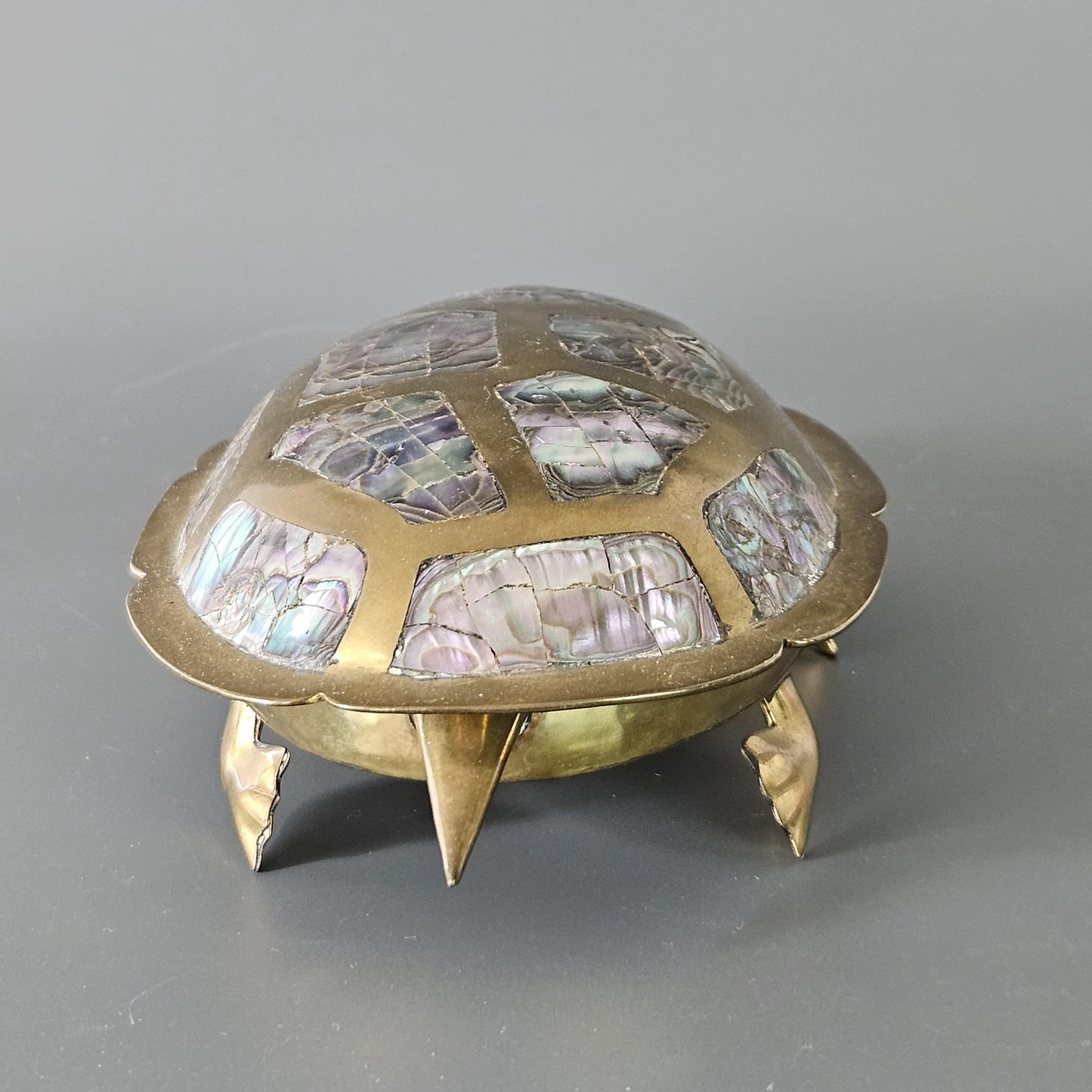 Beautiful Mid Century Brass Inlaid Abalone Tortoise Turtle Box