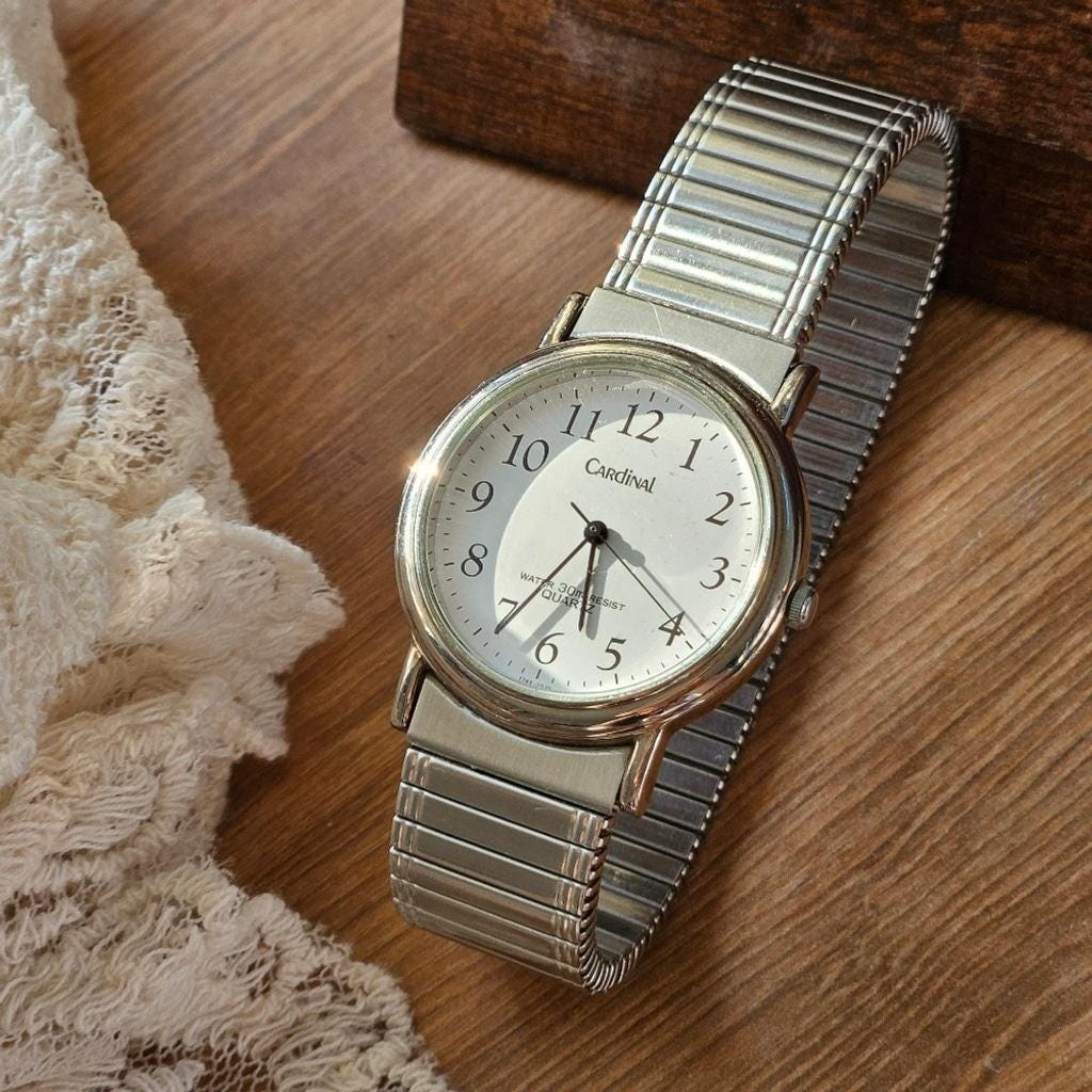 Vintage Analog Cardinal Watch Stretchy Band, Unisex