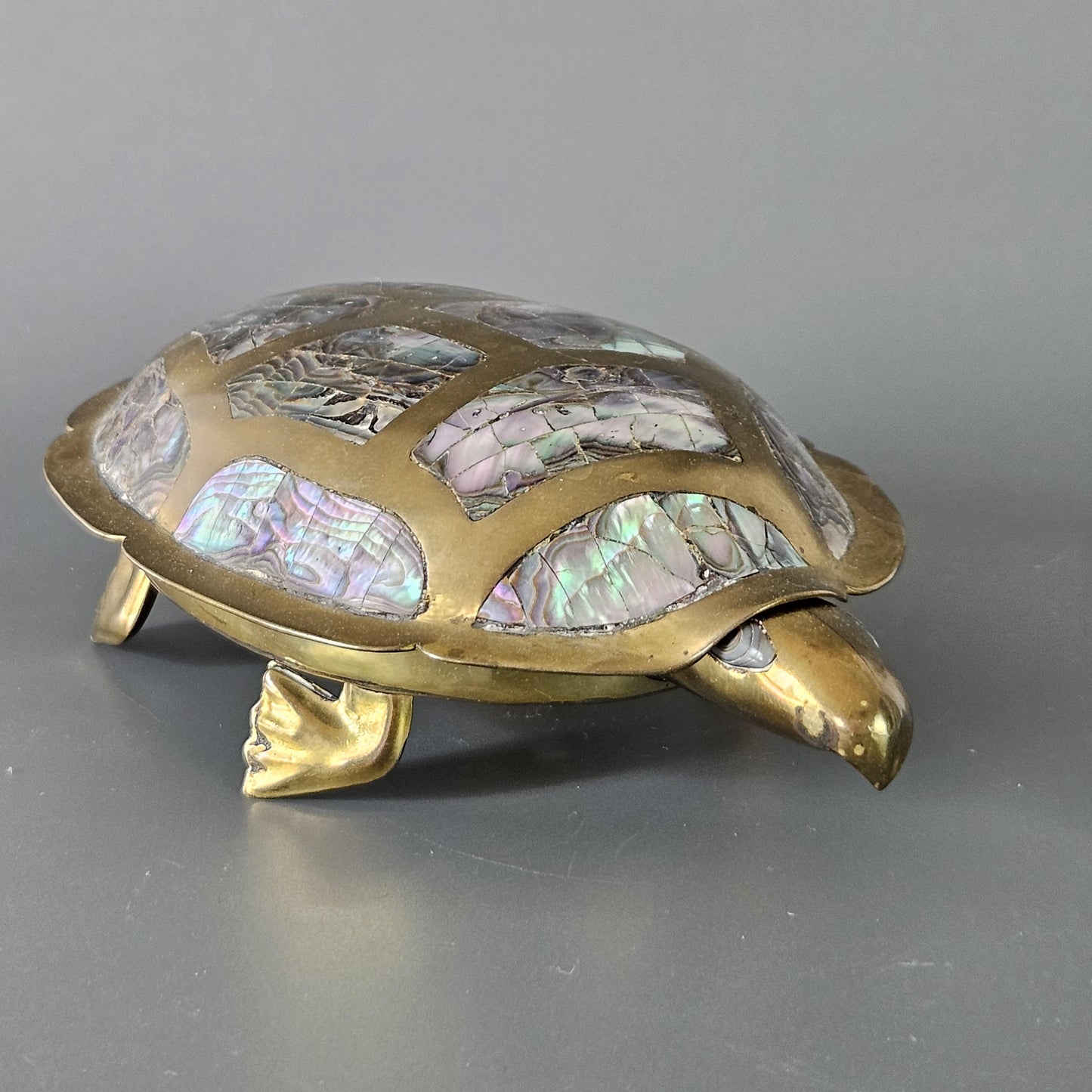 Beautiful Mid Century Brass Inlaid Abalone Tortoise Turtle Box