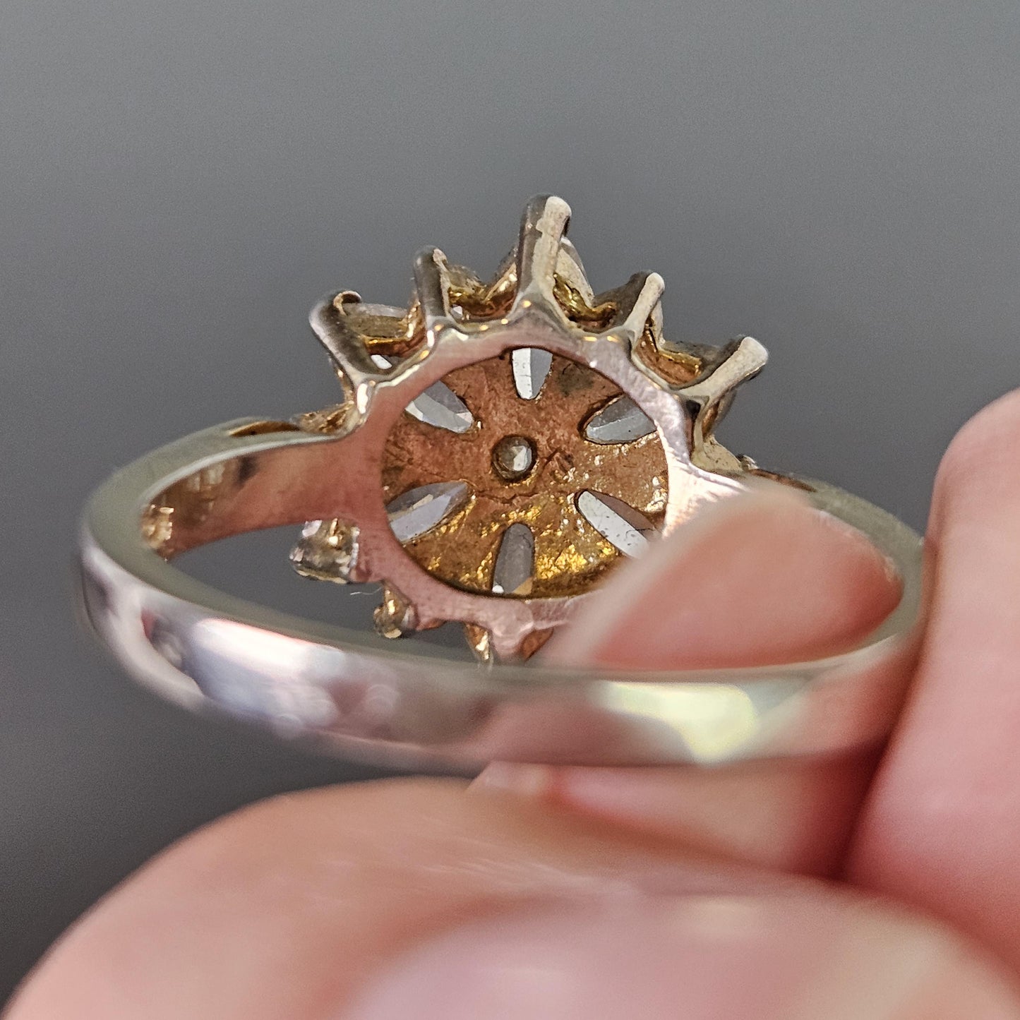 Vintage Flower Ring with CZ, Gold Plated Size 8 Brilliant