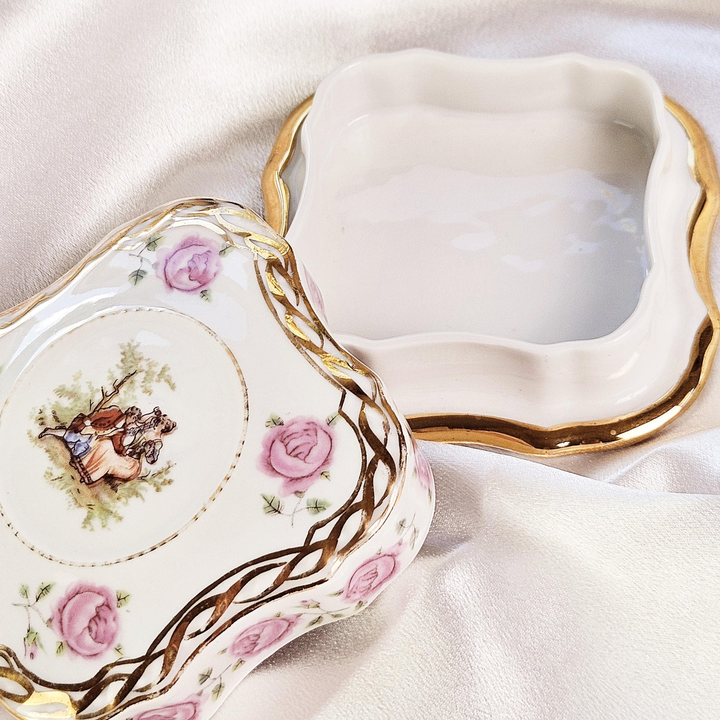 Vintage Cmielow Porcelain Jewelry Box with Romantic Rococo Scene and Rose Motif, Poland
