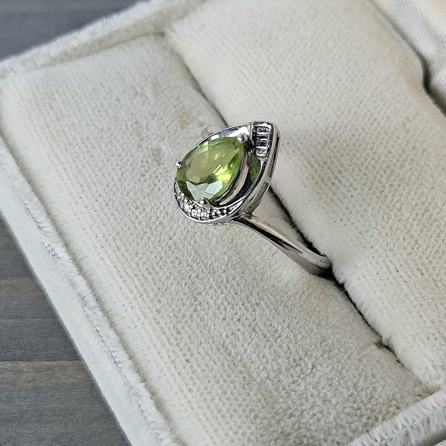 Vintage Peridot Sterling Silver Ring Size 6.75