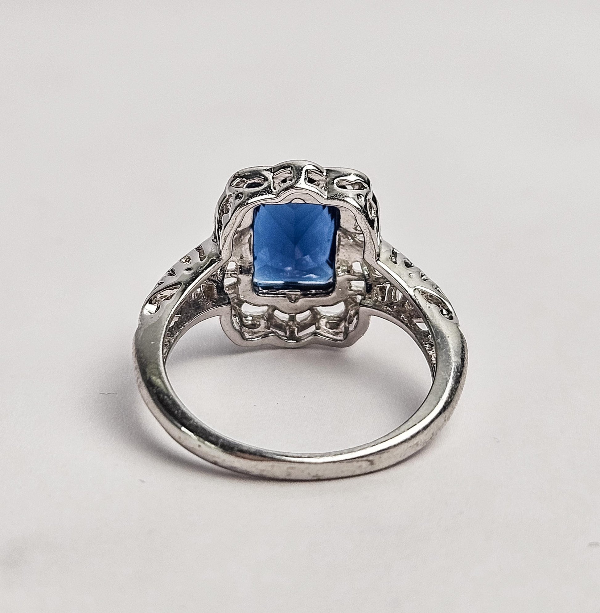 Vintage Blue Sapphire Engagement Ring – Sterling Silver Art Deco Style with Filigree Detailing